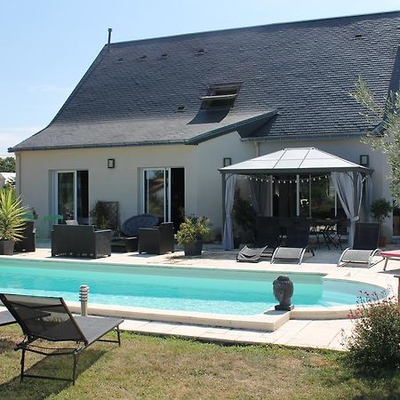 Le Champ De La Ferme Bed & Breakfast Saint-Gervais en-Belin Dış mekan fotoğraf
